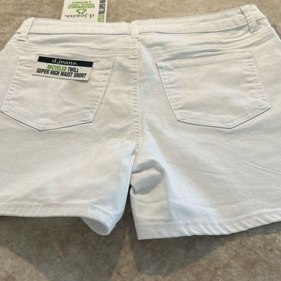 White Stretch Jean Shorts NWT Size 12 - Picture 5 of 6
